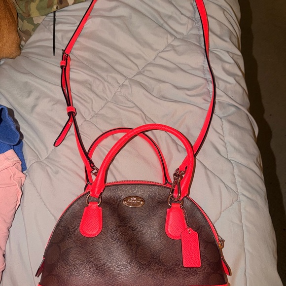 Coach Signature mini Cora Satchel - Picture 4 of 8